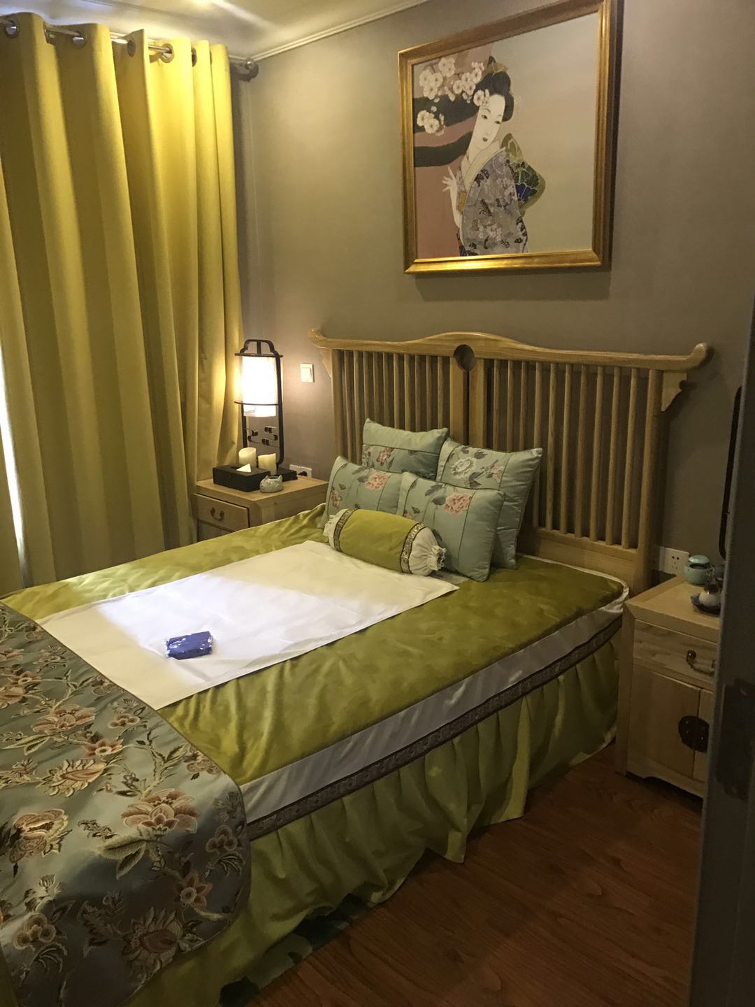 哈尔滨外滩洗浴地址揭秘：热门洗浴地价格大揭秘